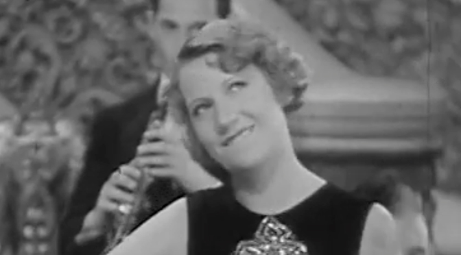 Elsie Carlisle in “Radio Parade” (1933)