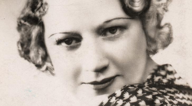 Elsie Carlisle on a signed photo postcard c. 1933